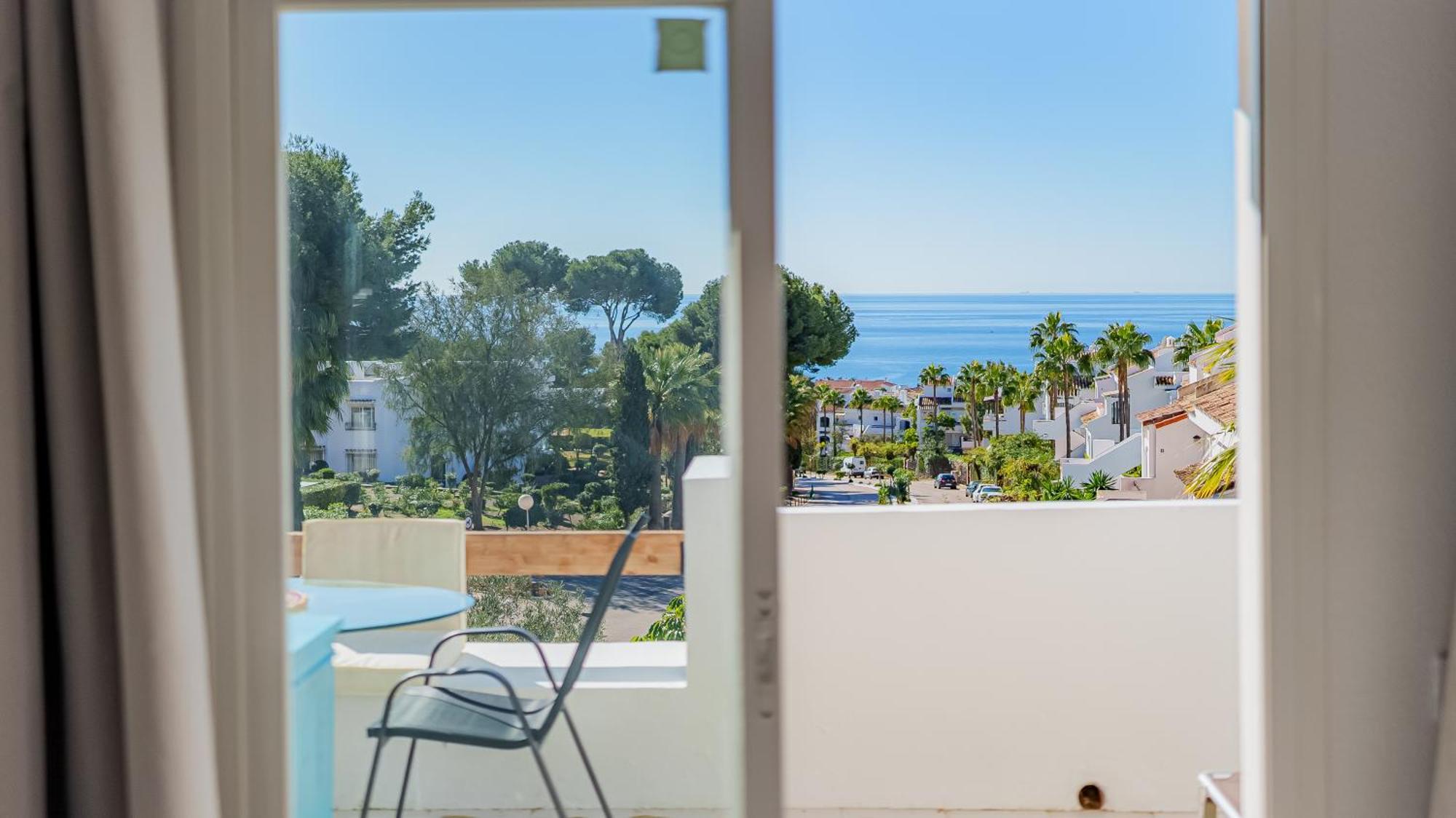Sea View Luxury Penthouse Miraflores Apartment Sitio de Calahonda